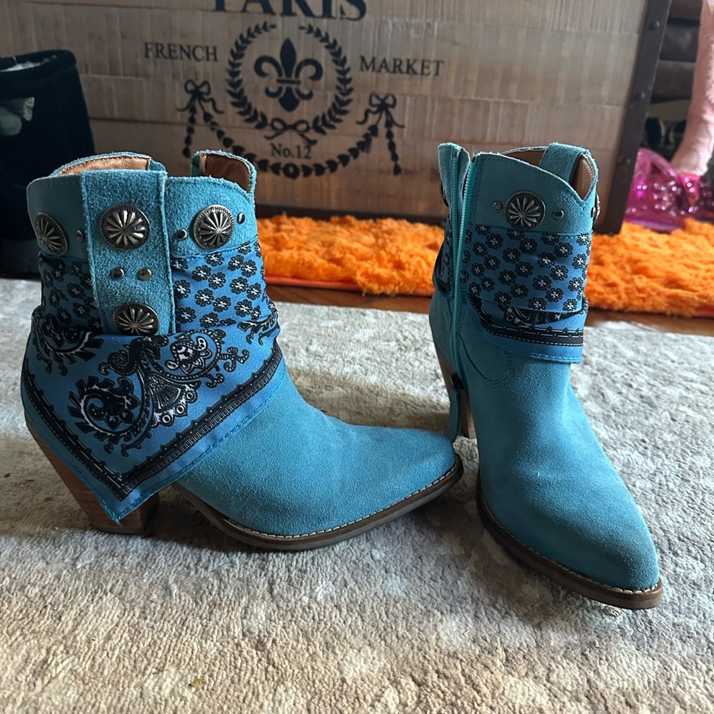 Blue Embellished Dingo bandita  Western Boots 7
